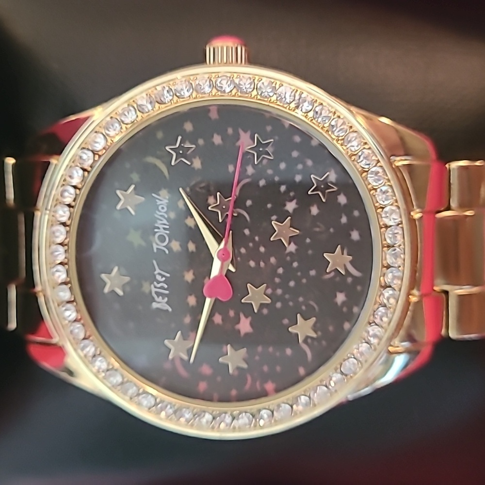 Betsey Johnson watch NWOT - Picture 3 of 4
